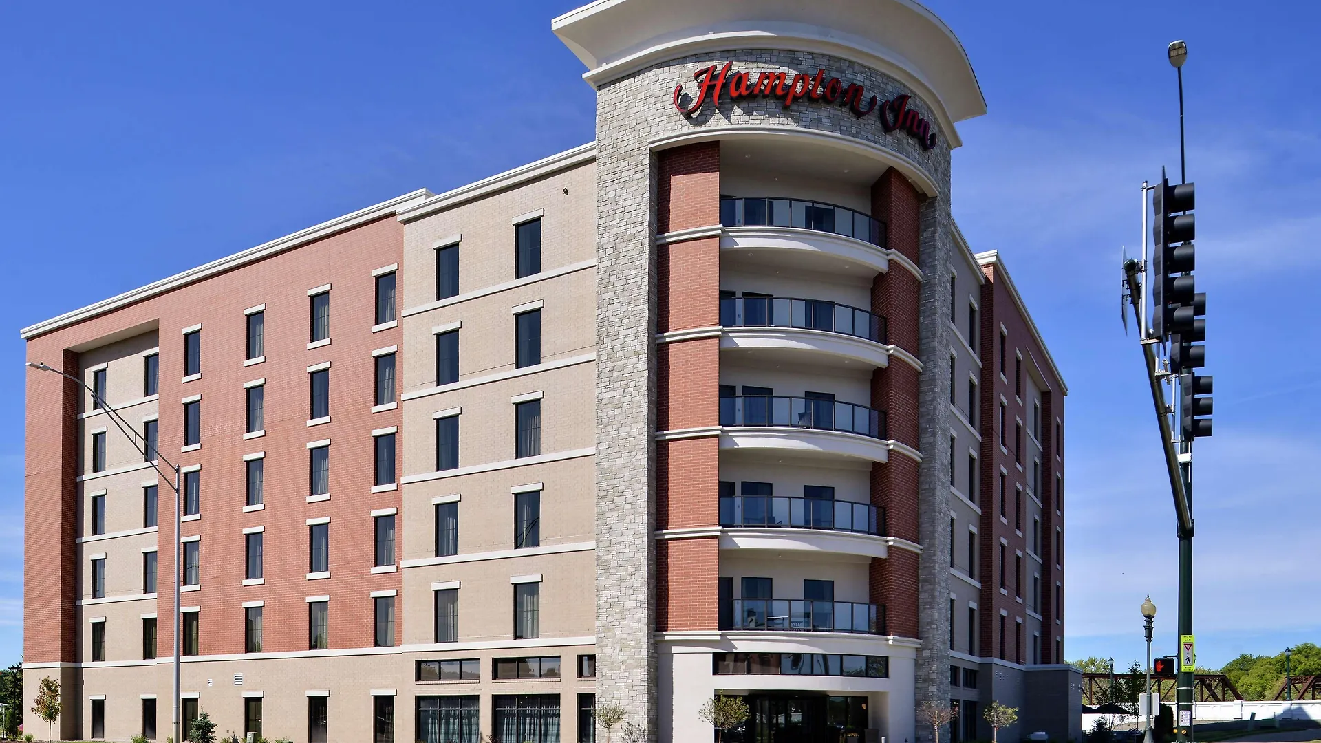 4 Solid 3-Star Hotels Near Elks Memorial Park, Waterloo