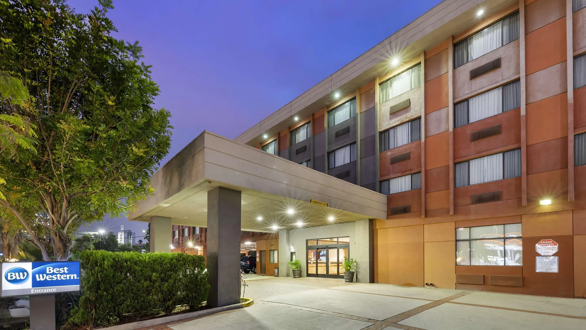 5 Business Hotels in Los Angeles Built for Work Travel