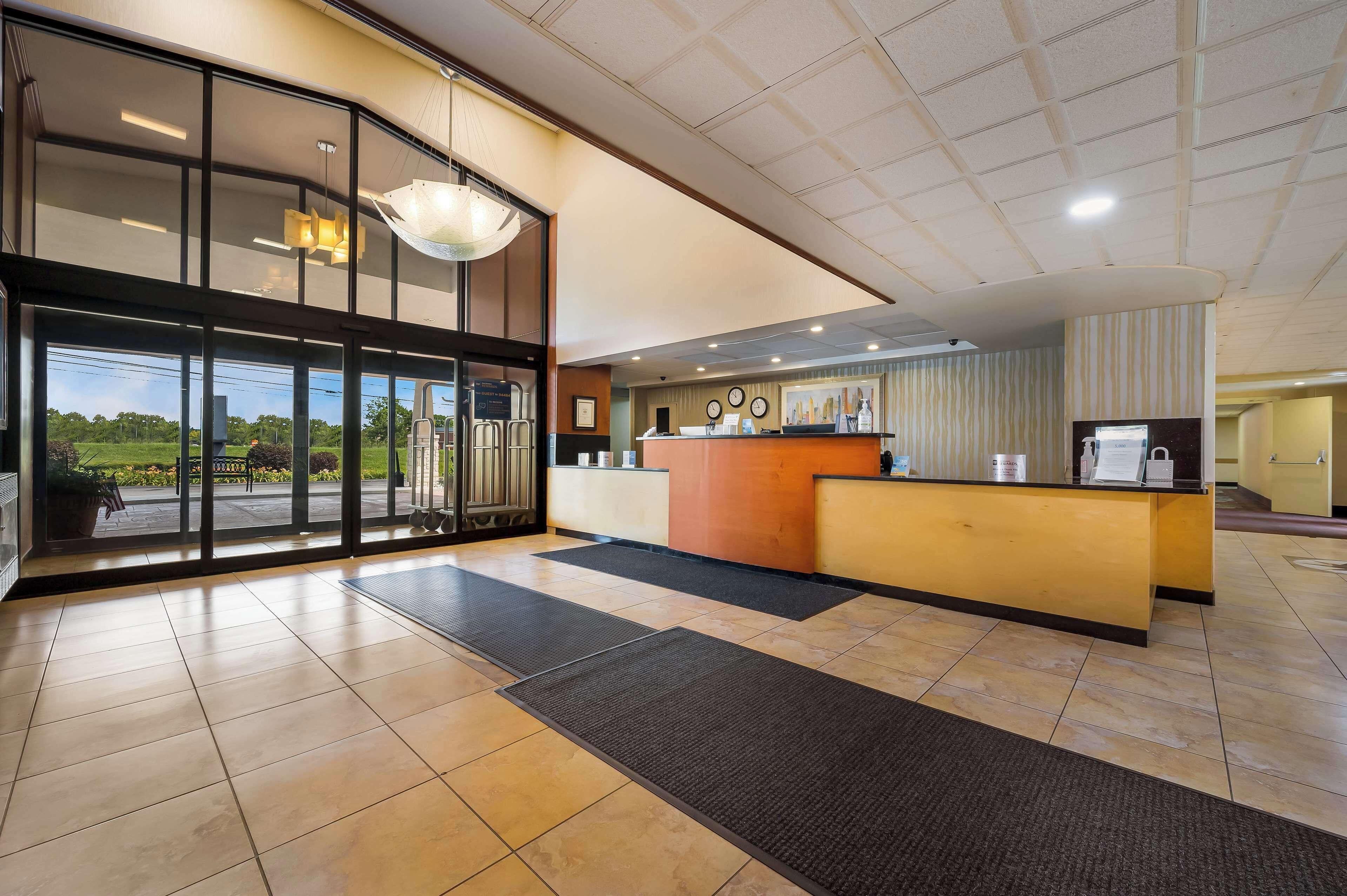 4 Budget Hotels Near Laurel Park Place for Smart Stays