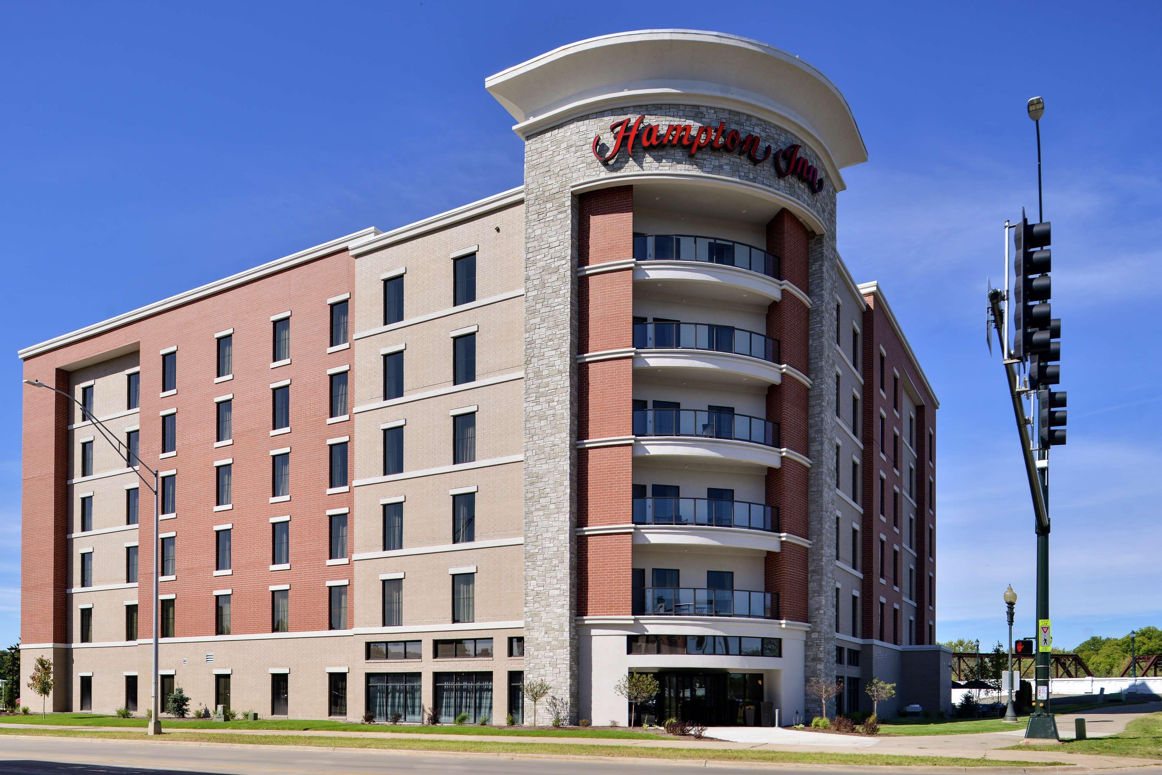 4 Solid 3-Star Hotels Near Elks Memorial Park, Waterloo